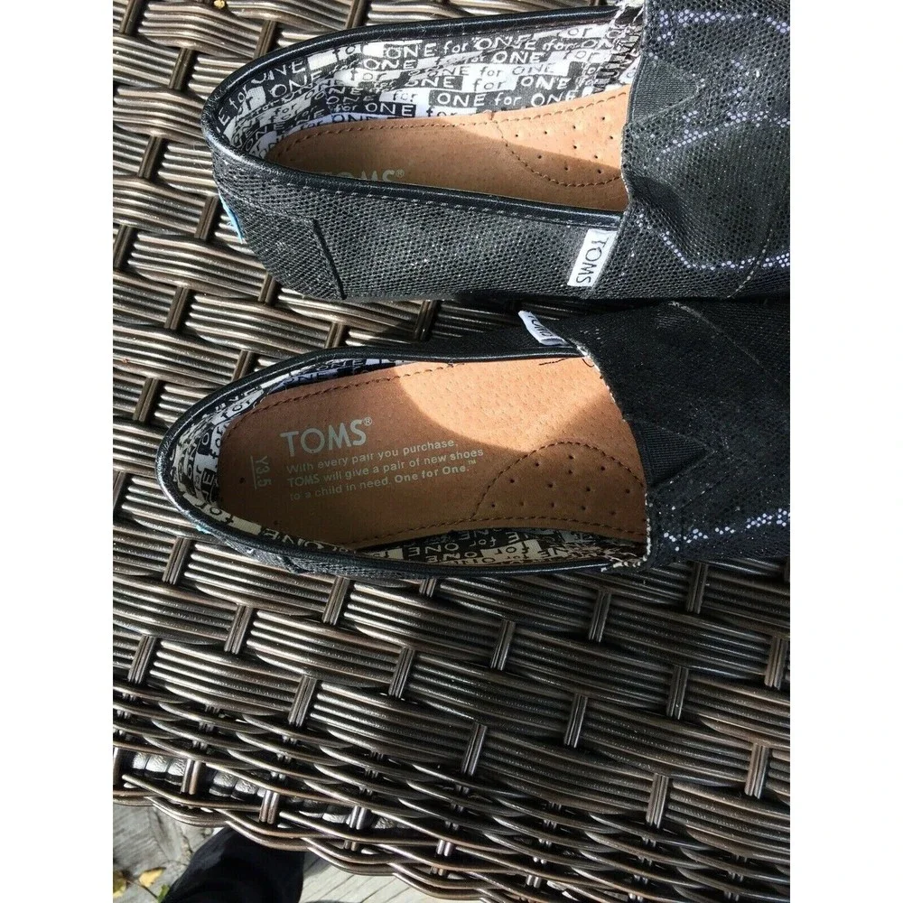 New Tom's Classics Slip-On Shoes - Shimmery Black, Size Youth 3.5 Girls